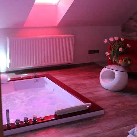 Romanticky Wellness Heinz Hotel